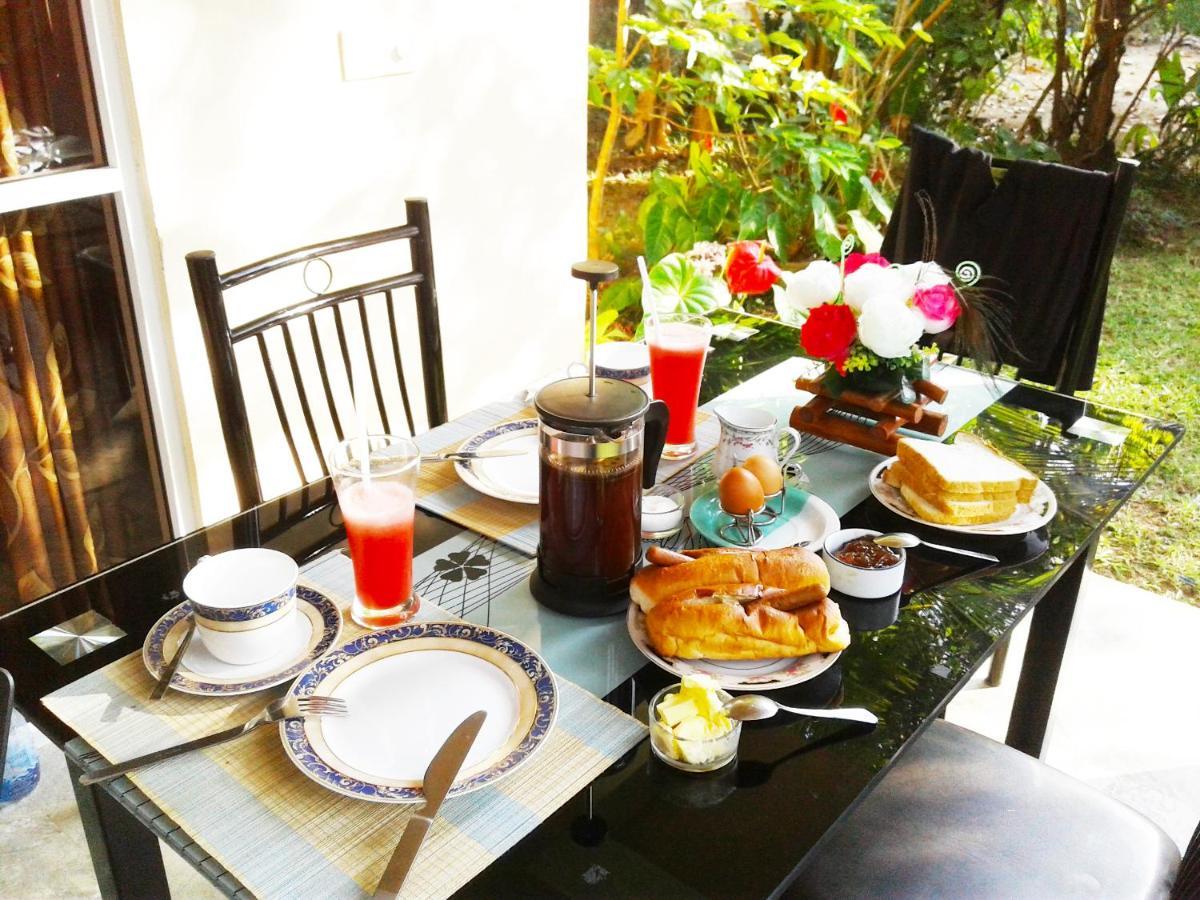Kurulu Garden Hotel 亚洪加拉 外观 照片